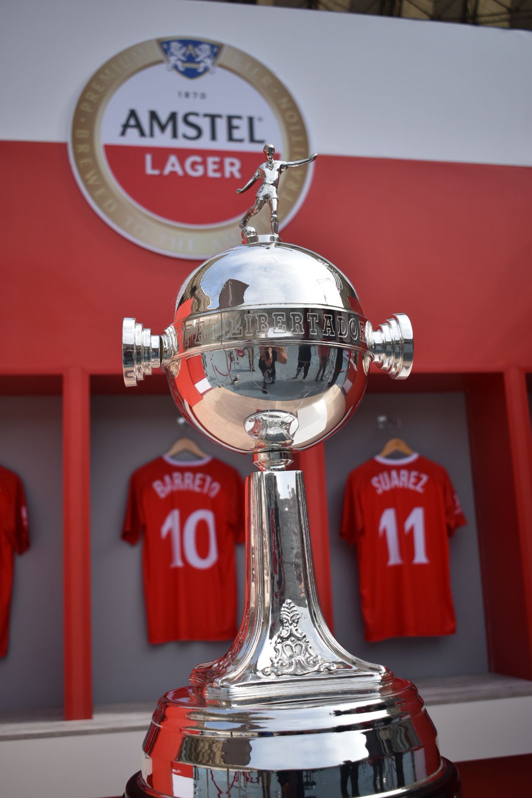 Amstel regresó el trofeo de la Conmebol Libertadores al Perú