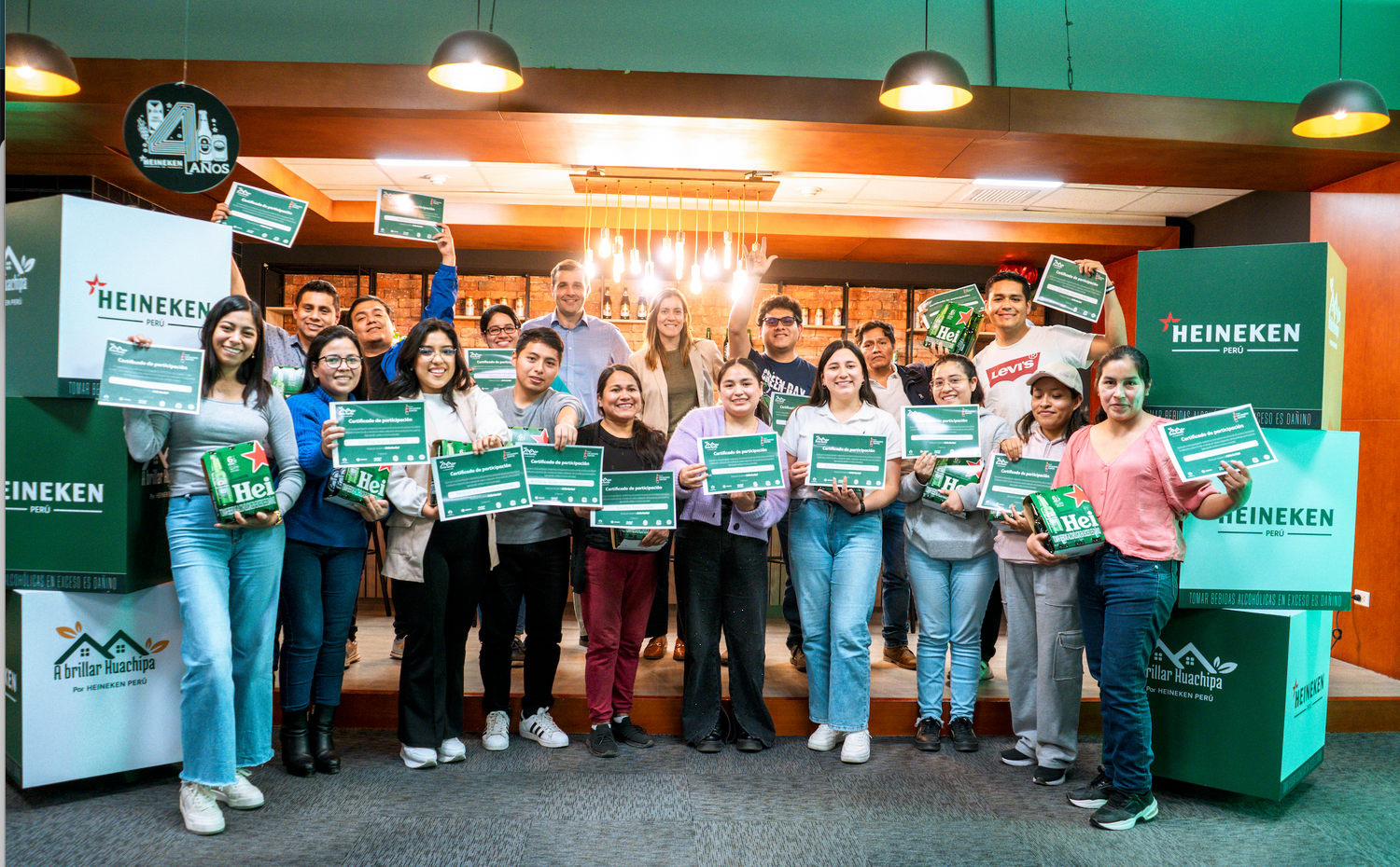 Vecinos de nuestra planta de Huachipa potenciaron sus habilidades de emprendimiento, reciclaje y más