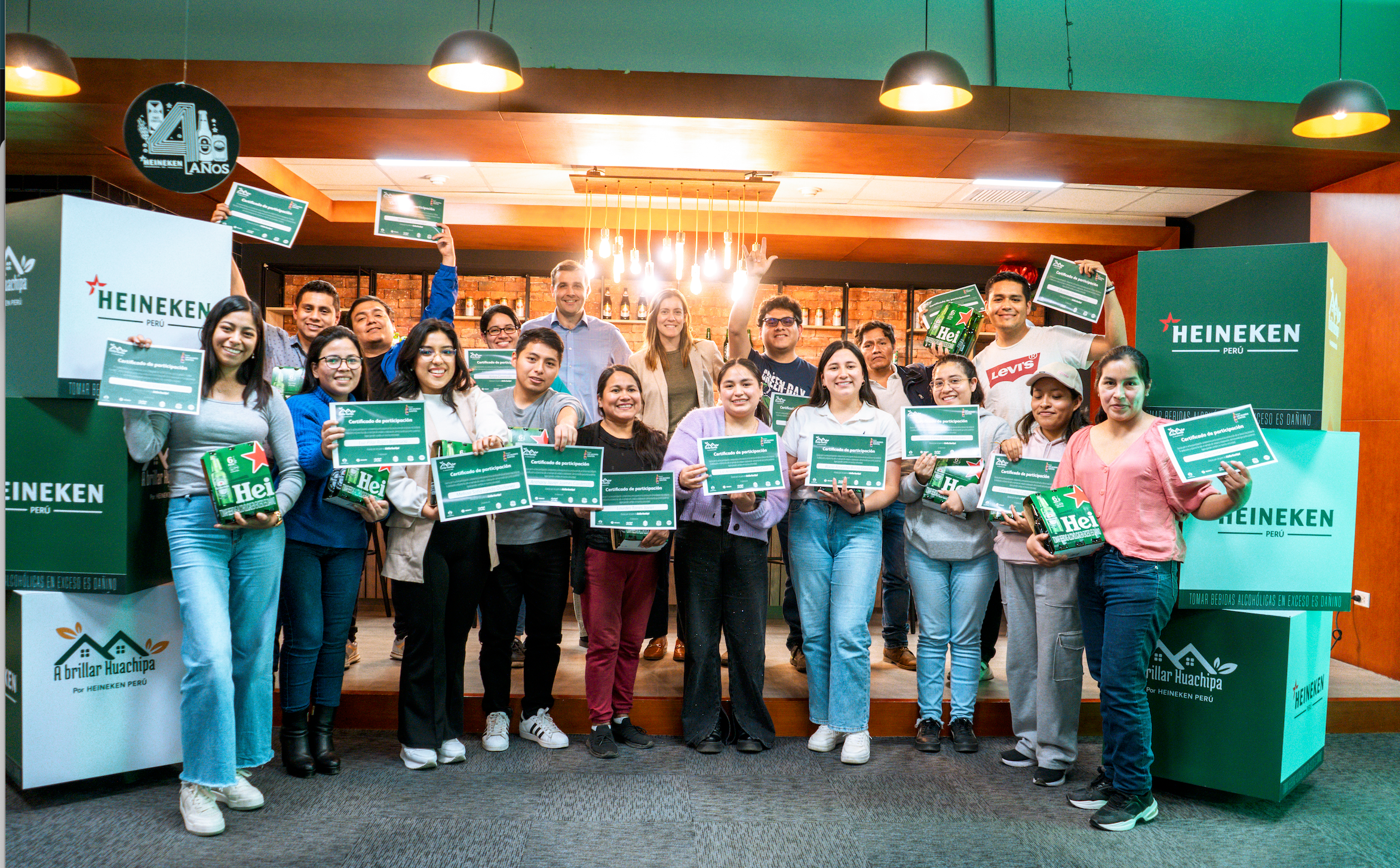 Vecinos de nuestra planta de Huachipa potenciaron sus habilidades de emprendimiento, reciclaje y más