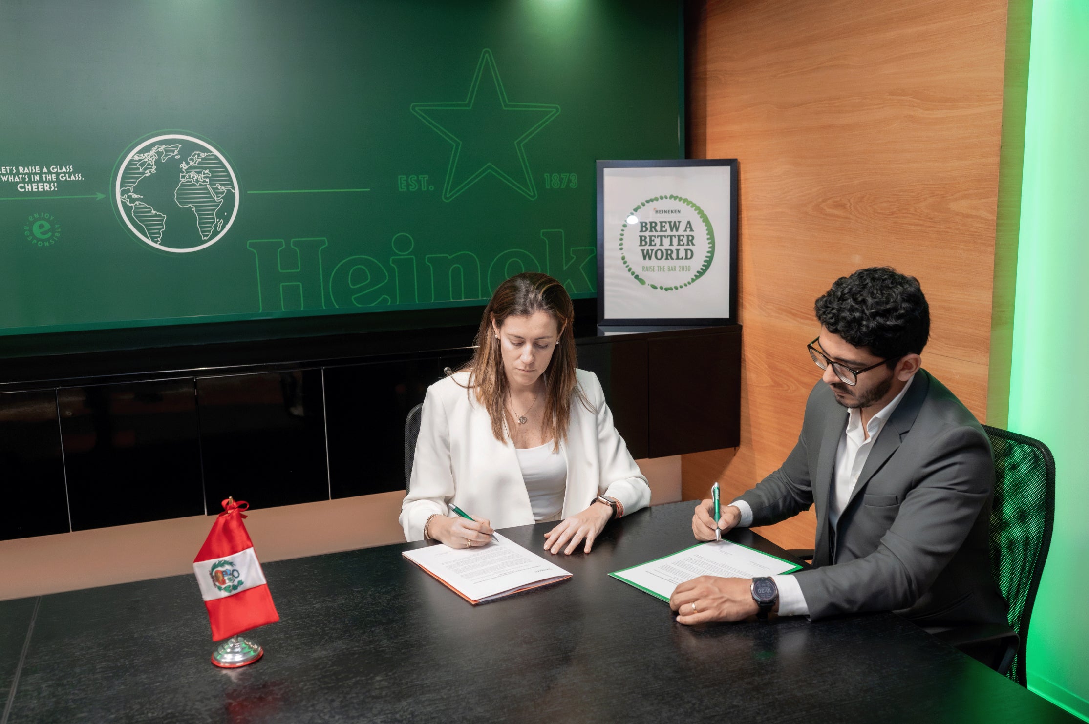 HEINEKEN Perú apuesta por electricidad renovable para la producción de sus cervezas